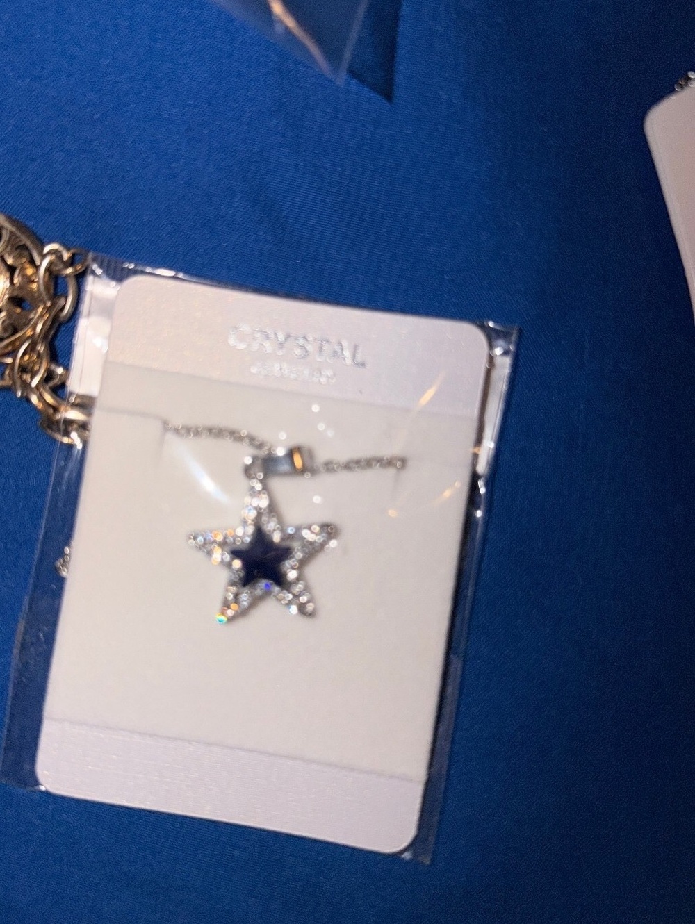 Elegant Star-Shaped Crystal Pendant Necklace with Blue Center Stone